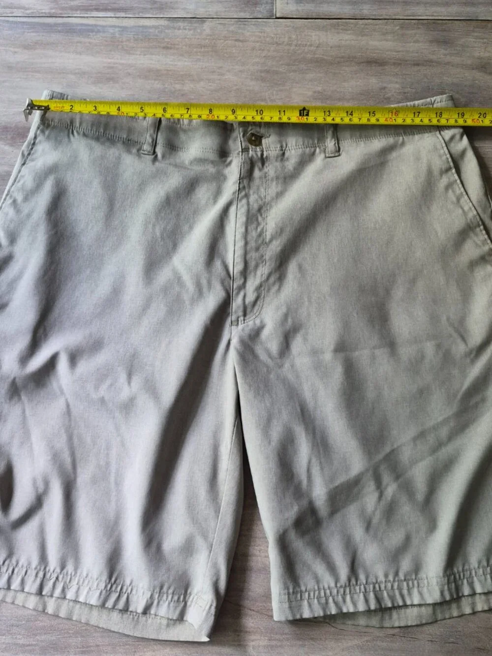 Jack Nicklaus Men's Khaki Golf Shorts Waist 38 Flat Front Casual Beige